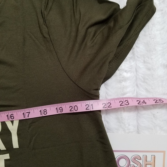 h.i.p. graphic tee 'I'm sorry it's...' PLUS•NWT - Picture 3 of 12